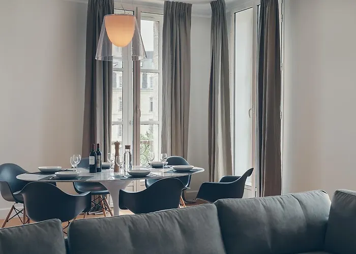 Appartement T4 cours de l\'intendance
